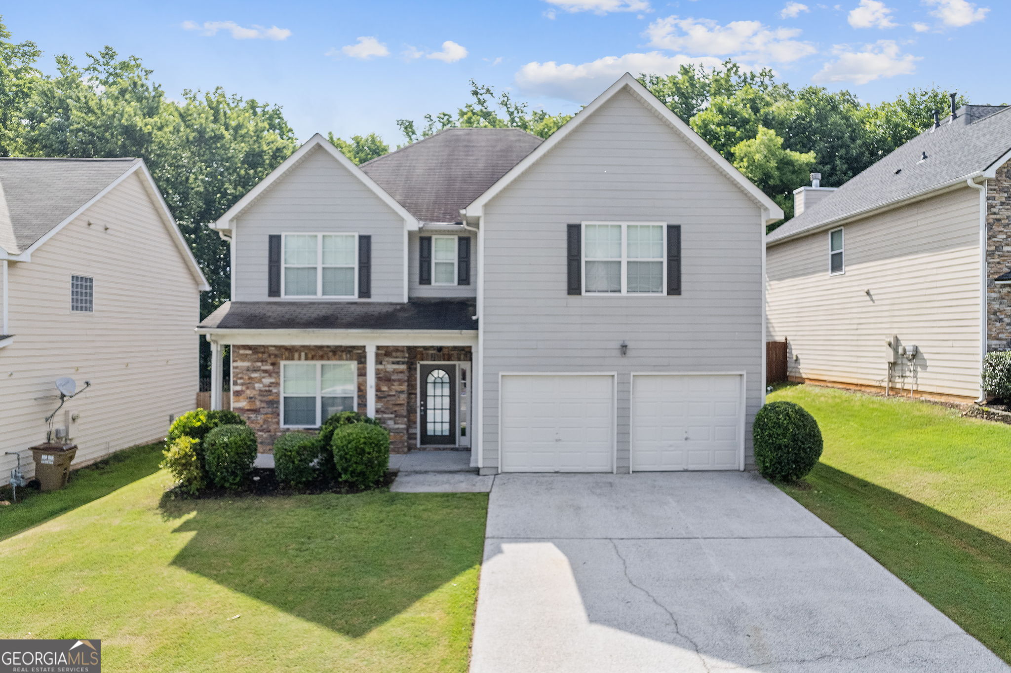 Brand new 2 sets of HVAC system and brand new architectural roof to be installed. Large 6 bedroom and 3 bath house in BridgeTowne subdivision. 3,300 sq ft. Newly painted light grey color interior. Hardwoods and tile throughout - no carpet. Open floor plan. New white quartz countertops in kitchen and bathrooms. Stainless steel appliances. Large master bedroom with walk-in closet. Ceiling fans throughout. 2 inch blinds throughout. Private backyard with brand new fence - great for pets and kids playing. Walking distance to Starbucks, Walmart, great GA 400 access. Swim and tennis neighborhood. Located on a cul-de-sac street (no through traffic).