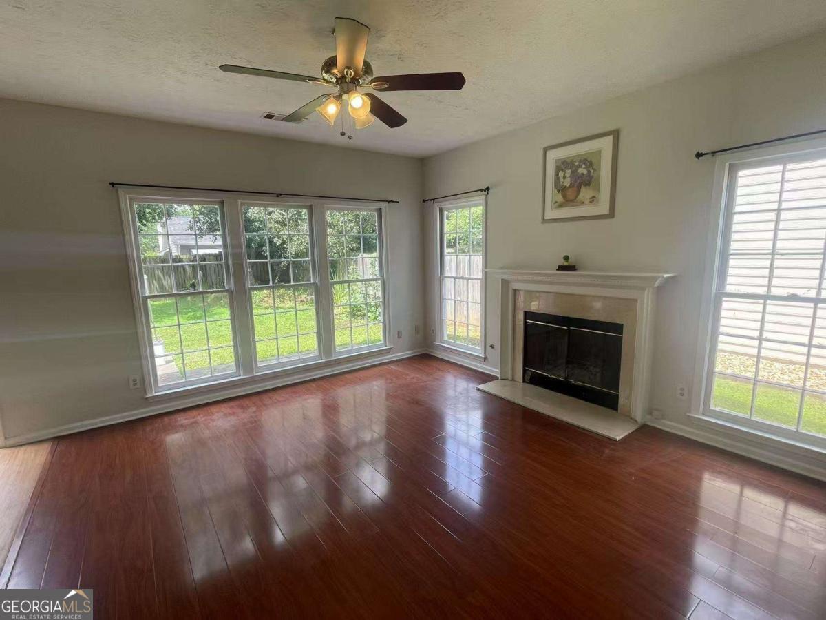 2994 Abbotts Oak WAY