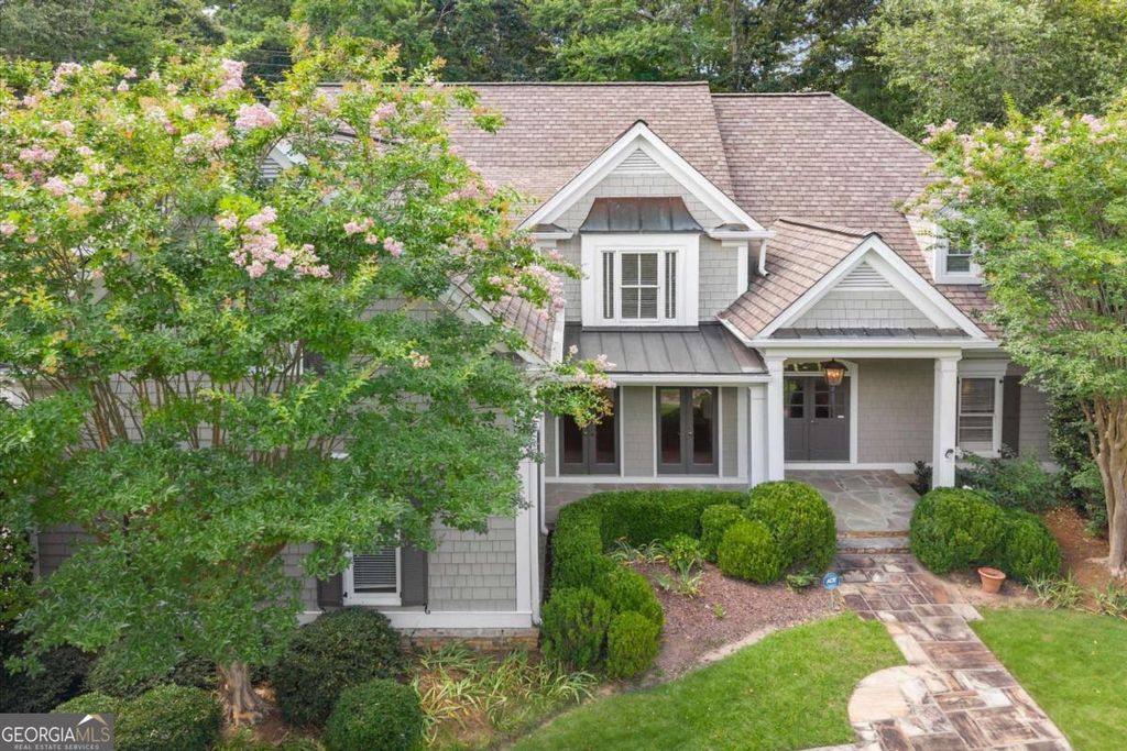 Photo of 3717 Langley Oaks Place SE, Marietta, GA 30067 (MLS # 10812922)