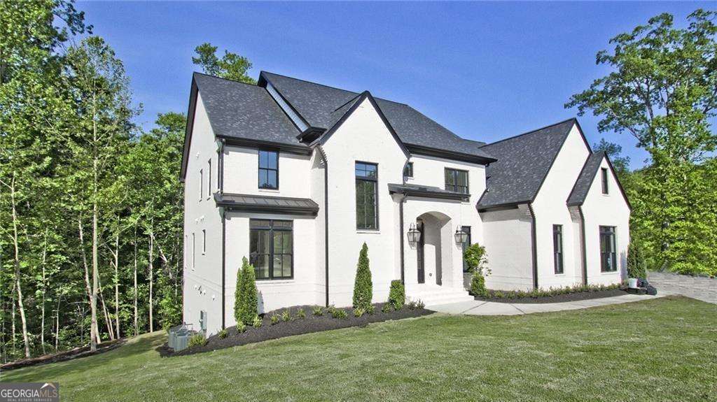 2346 East Maddox RD