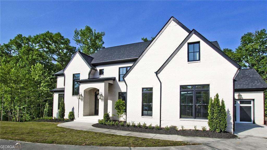2346 East Maddox RD