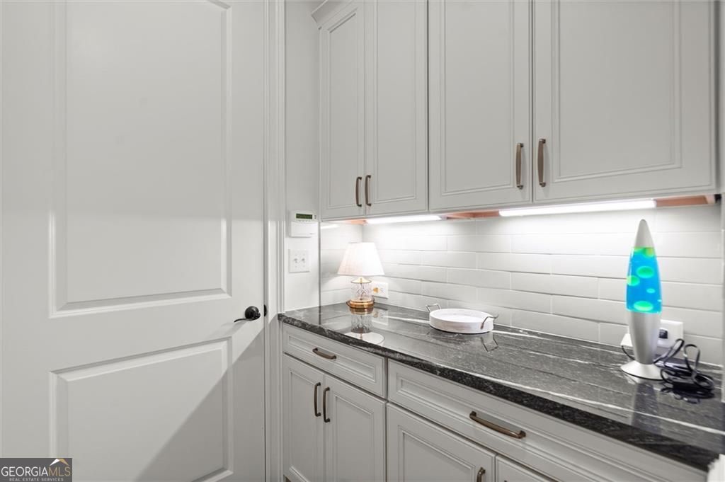 Midwick - Residential
