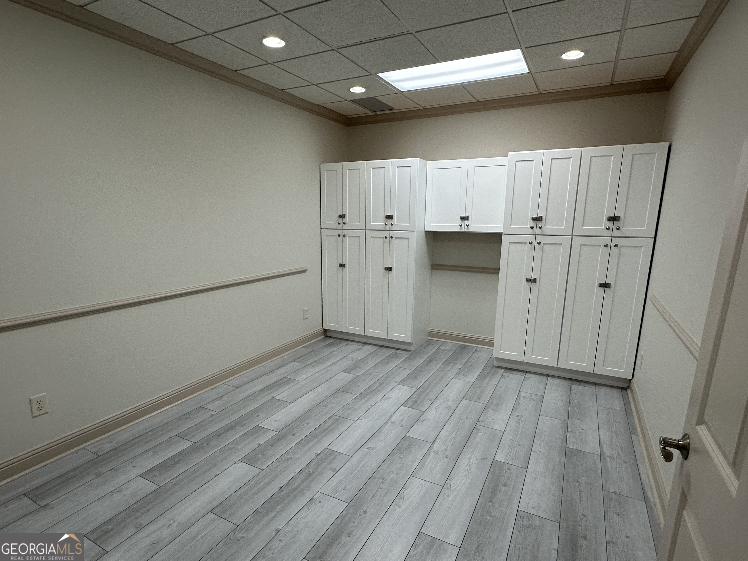 NONE - Commercial Lease