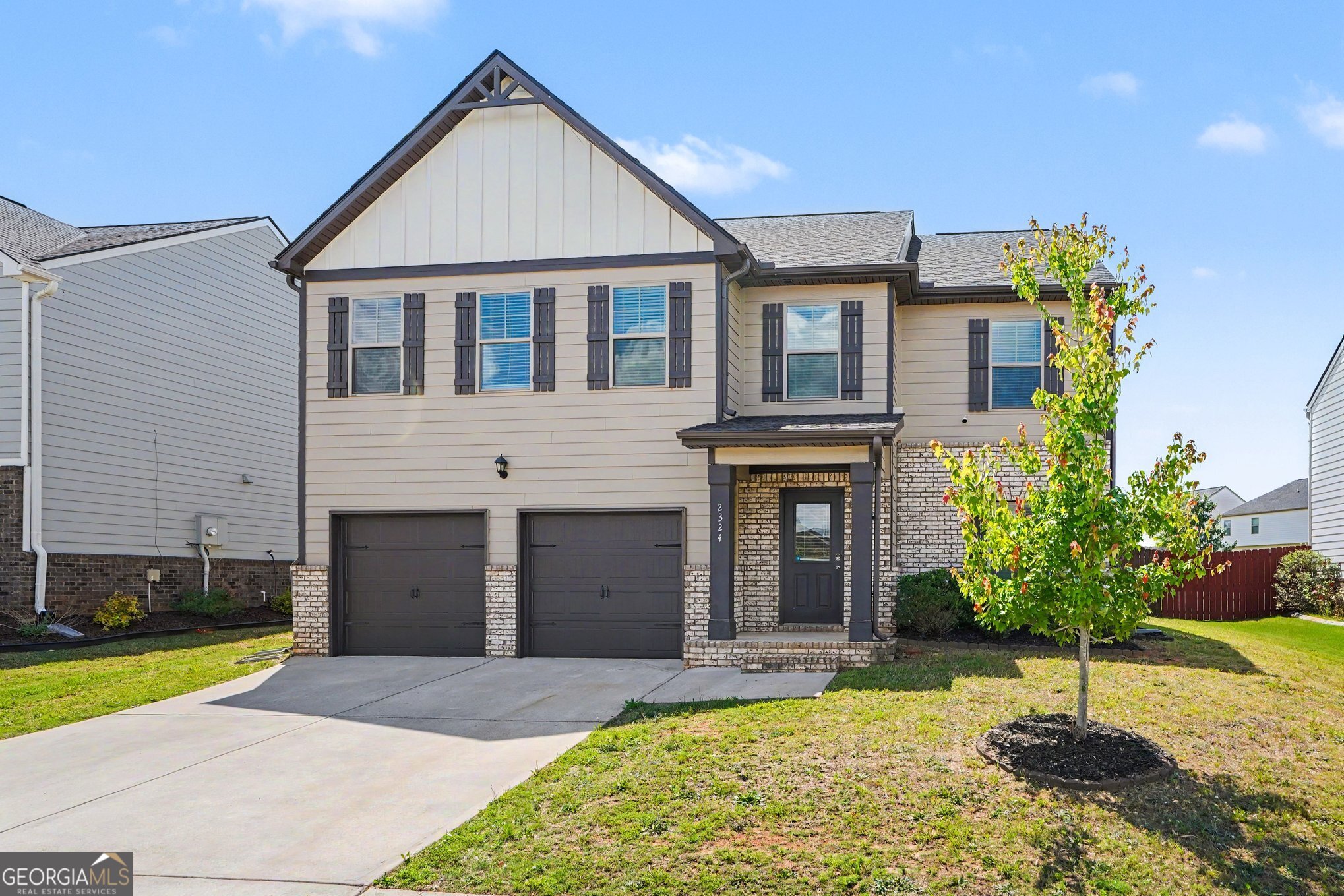 2324 Burnett LN