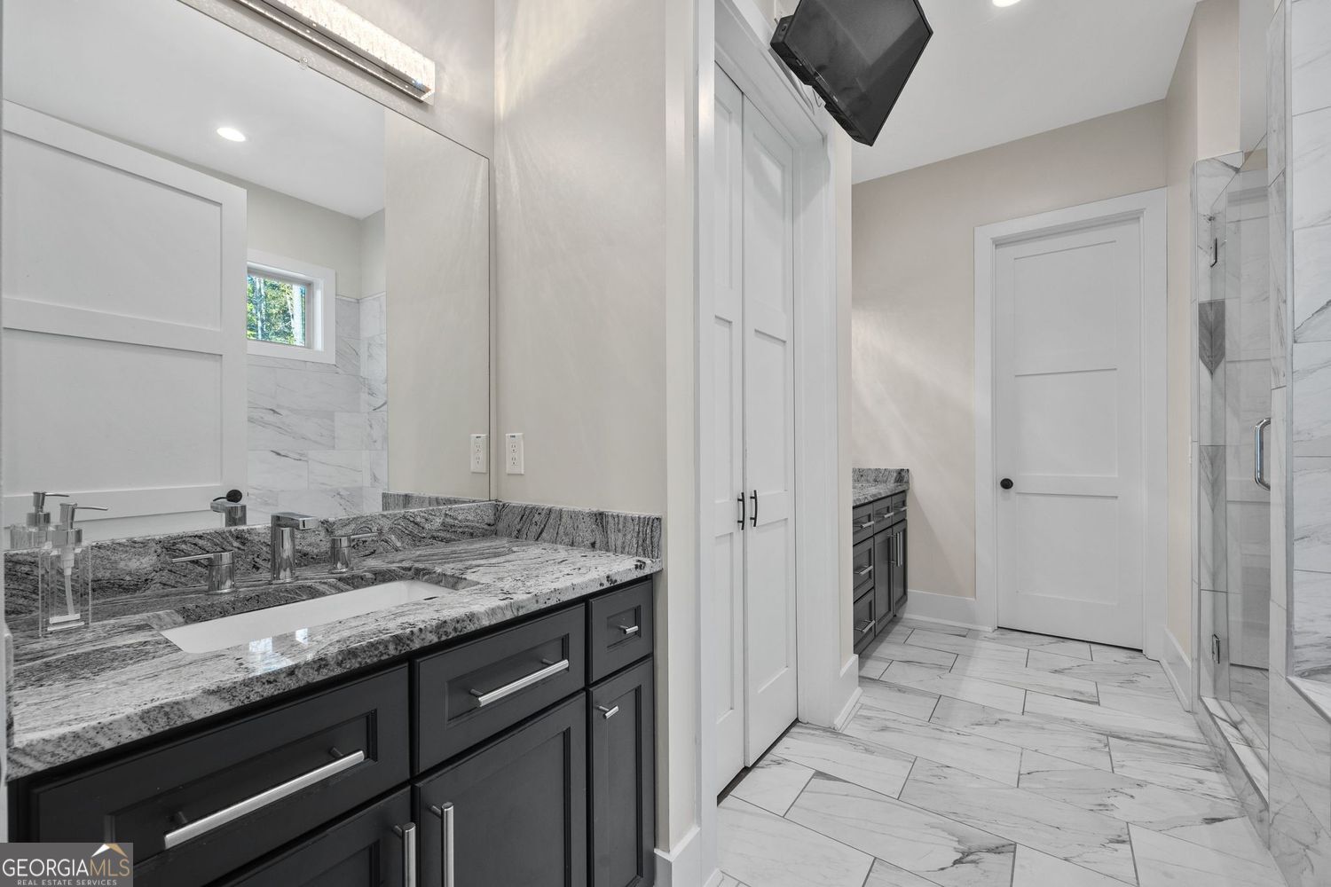 Fayetteville, Georgia 30214, United States, 5 Bedrooms Bedrooms, ,5 BathroomsBathrooms,Residential,Active,236385