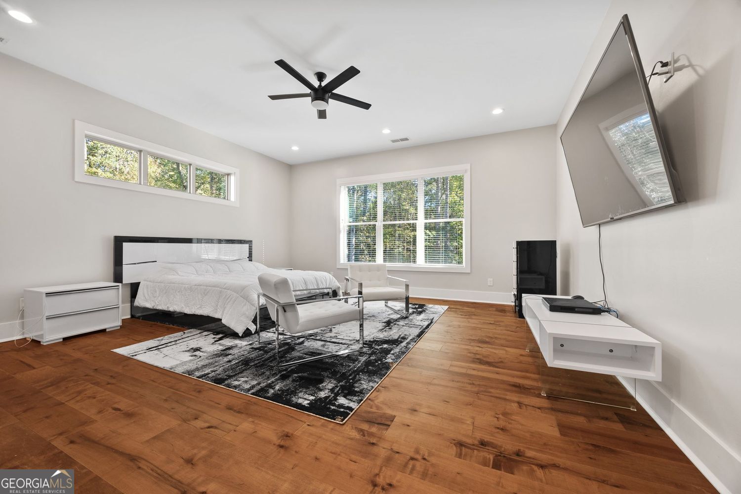 Fayetteville, Georgia 30214, United States, 5 Bedrooms Bedrooms, ,5 BathroomsBathrooms,Residential,Active,236385