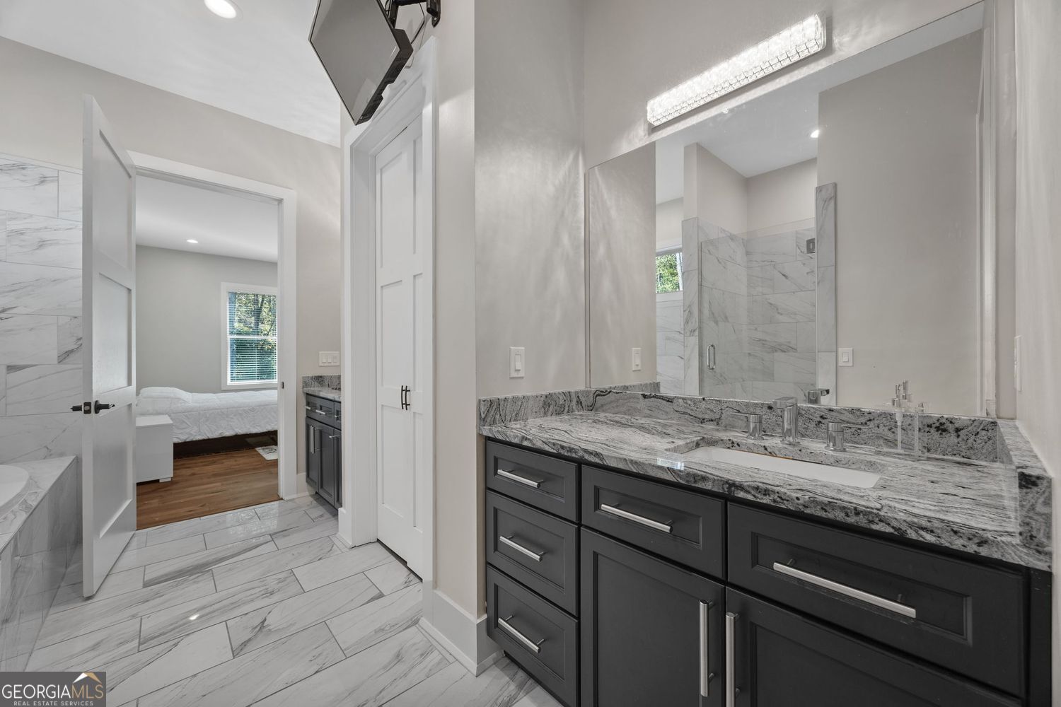 Fayetteville, Georgia 30214, United States, 5 Bedrooms Bedrooms, ,5 BathroomsBathrooms,Residential,Active,236385