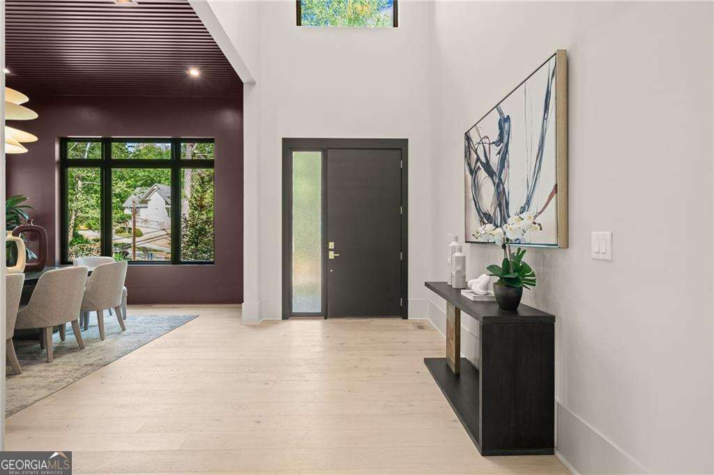 3212 Towerview DR NE