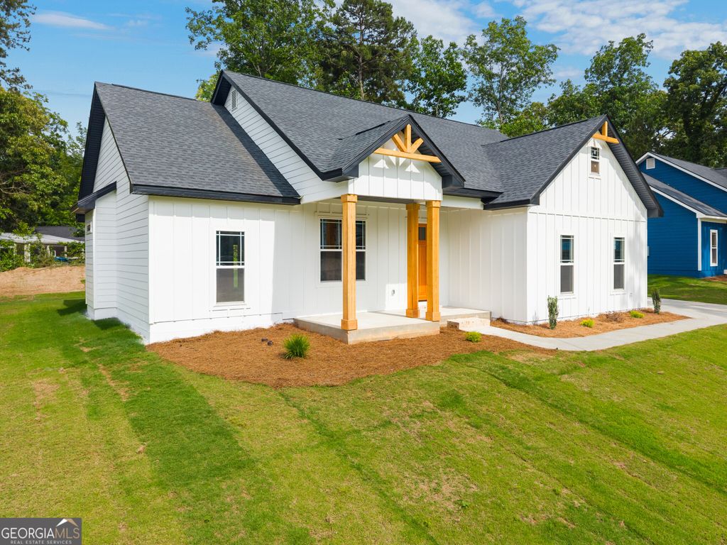Photo of 120 Merri Valley Road, Warner Robins, GA 31088 (MLS # 10769970)
