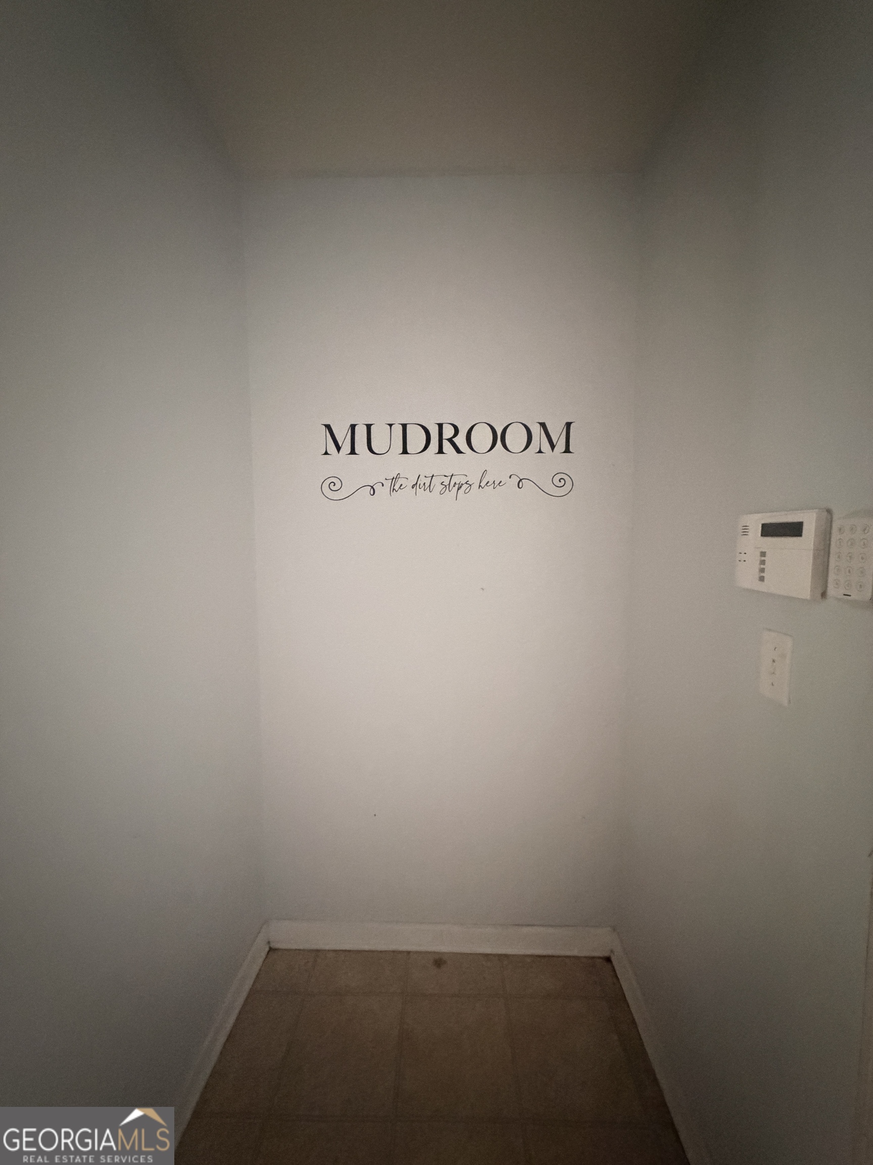 620 Superior WAY