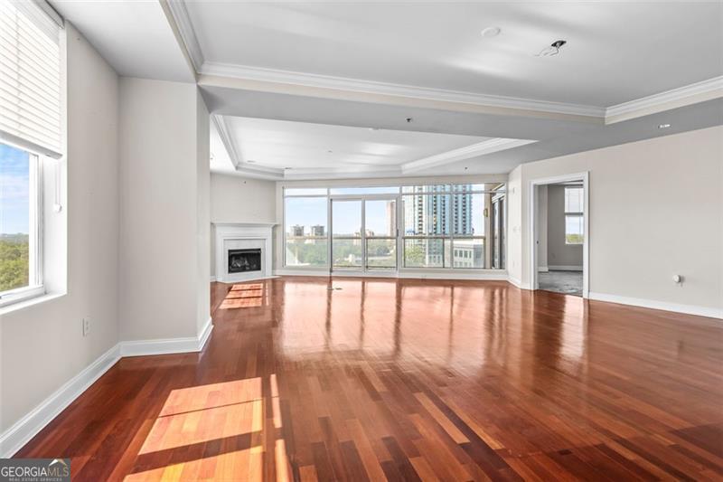 2881 Peachtree RD 1003