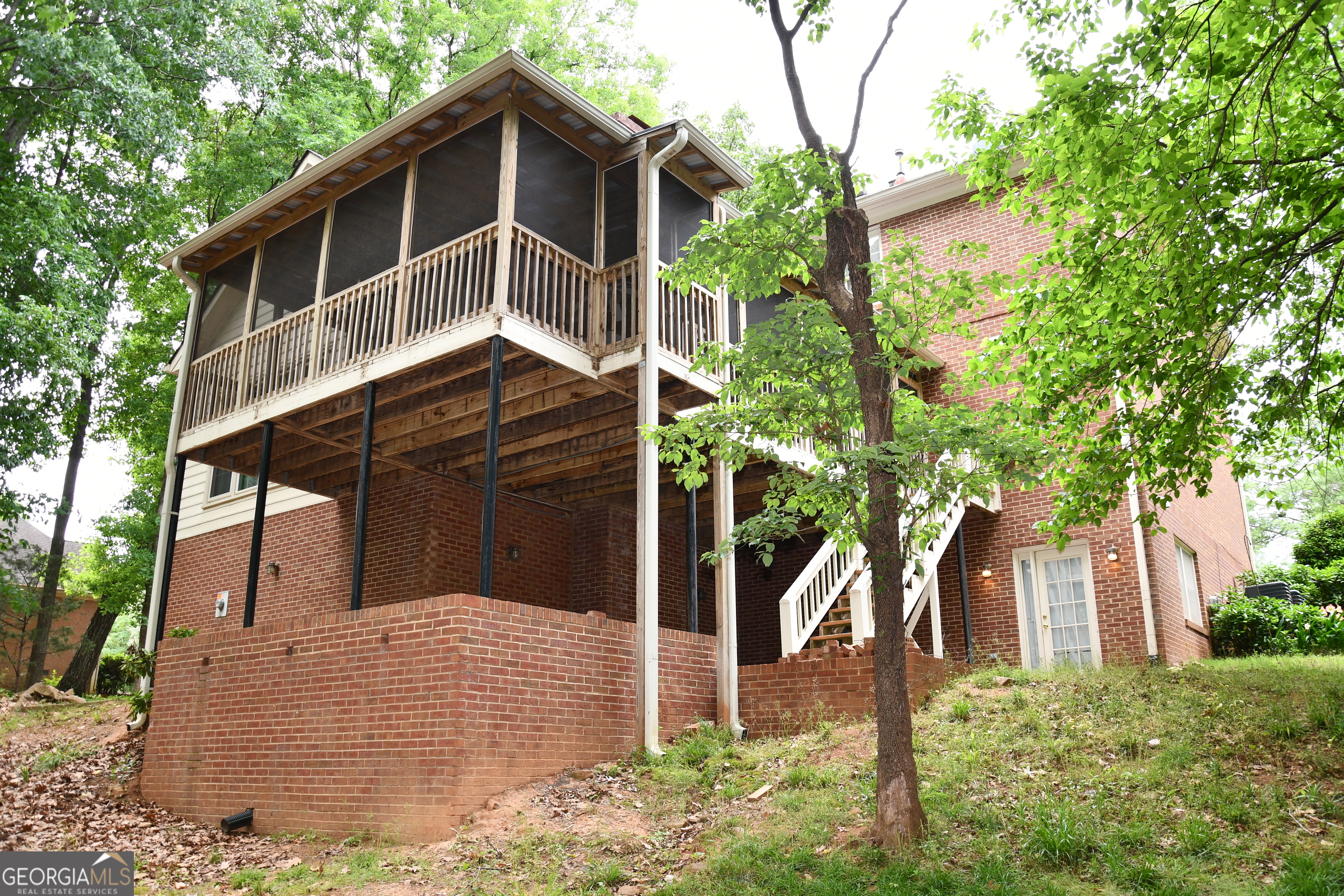 1180 Azalea CIR SE