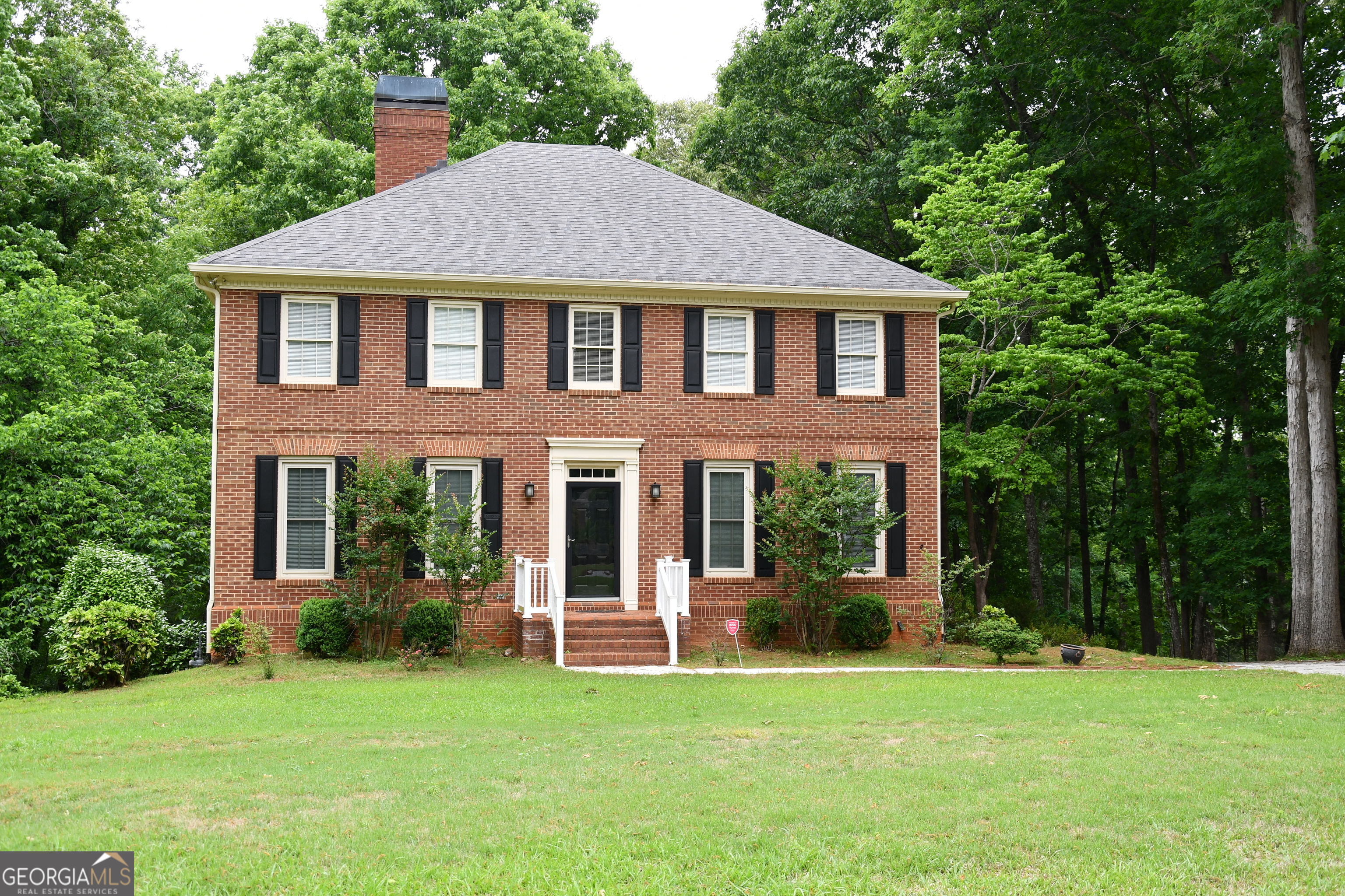 1180 Azalea CIR SE