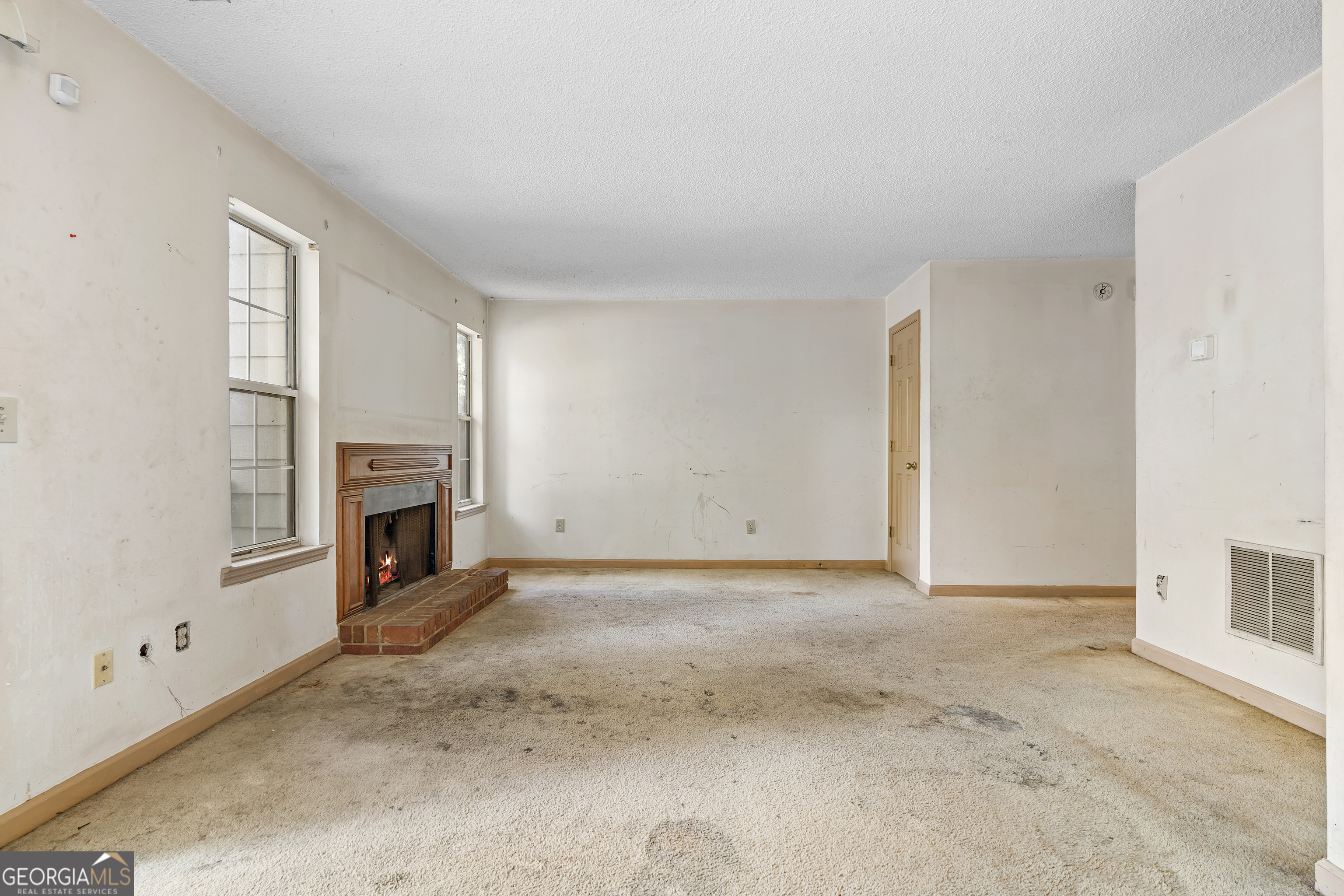 875 Joseph Club DR SW