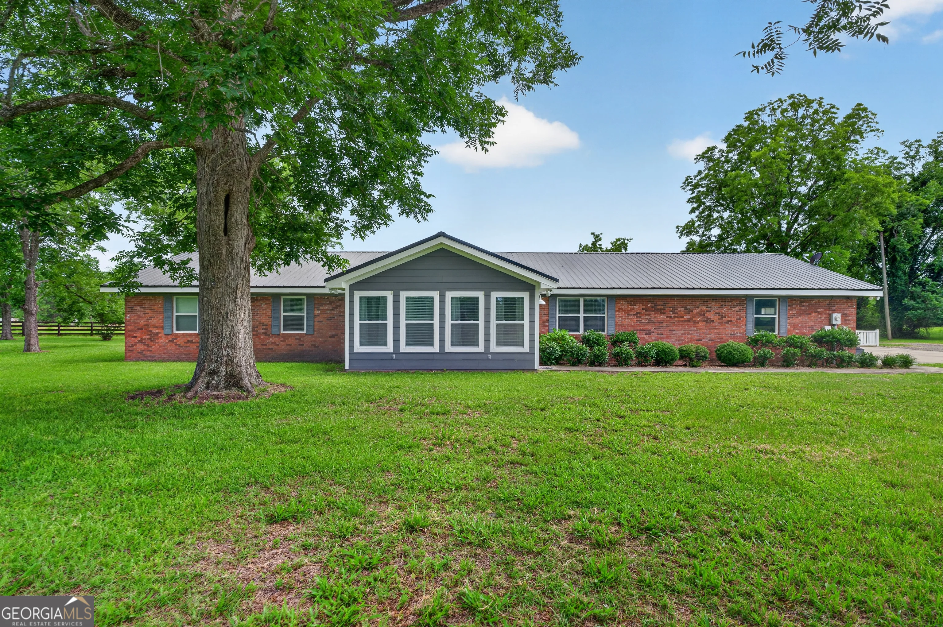 5349 Johnson Place