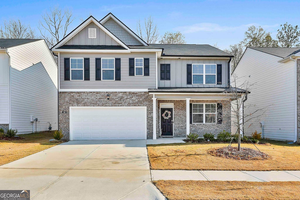 Photo of 166 Woodbrook Trail, Newnan, GA 30265 (MLS # 10853832)