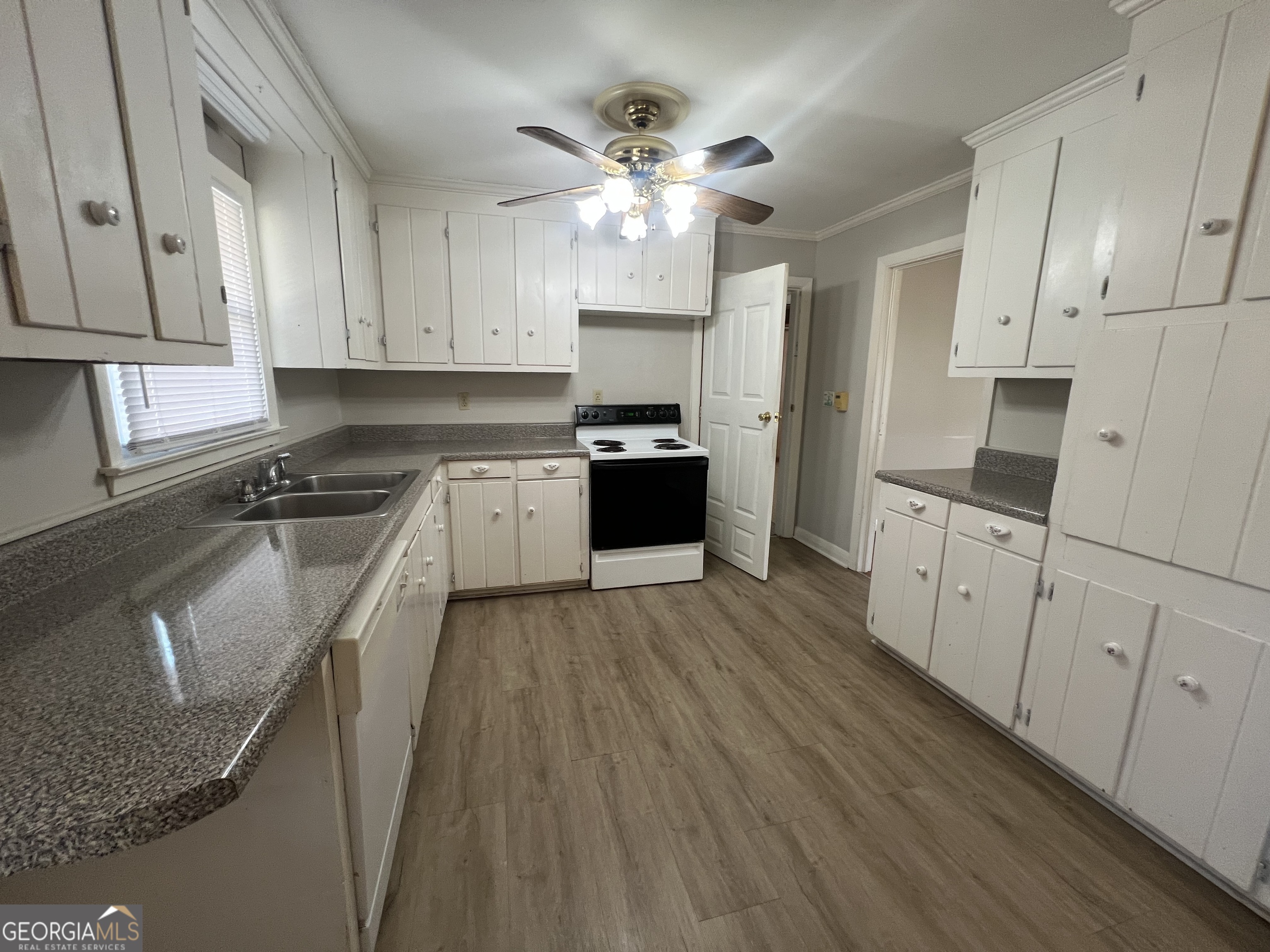 109 Chief Vann DR SW