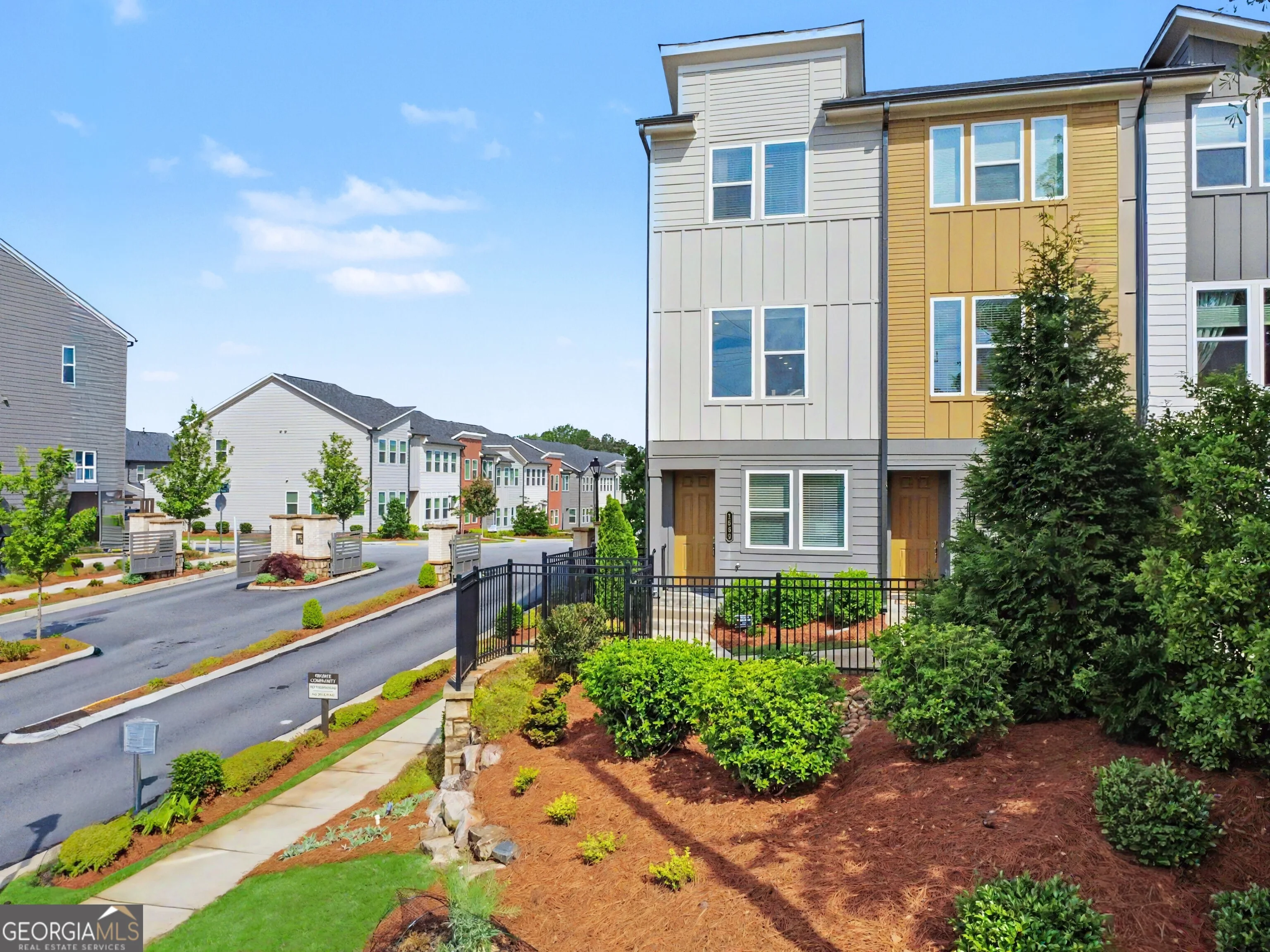 1569 Layton Lane NW