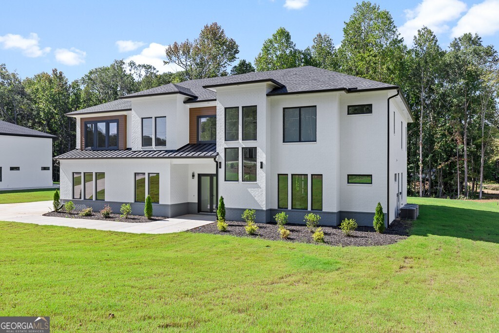 2274 Highway 124 W