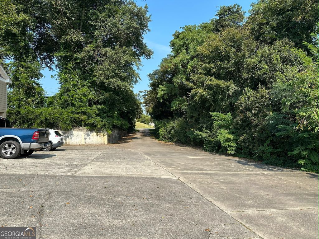 Photo of 1531 N Columbia Street, Milledgeville, GA 31061 (MLS # 10625231)