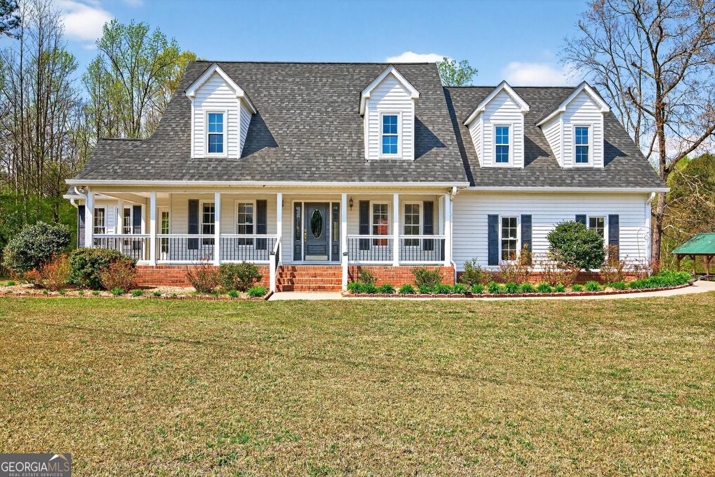 Photo of 105 Crabtree Road, Griffin, GA 30223 (MLS # 10720344)