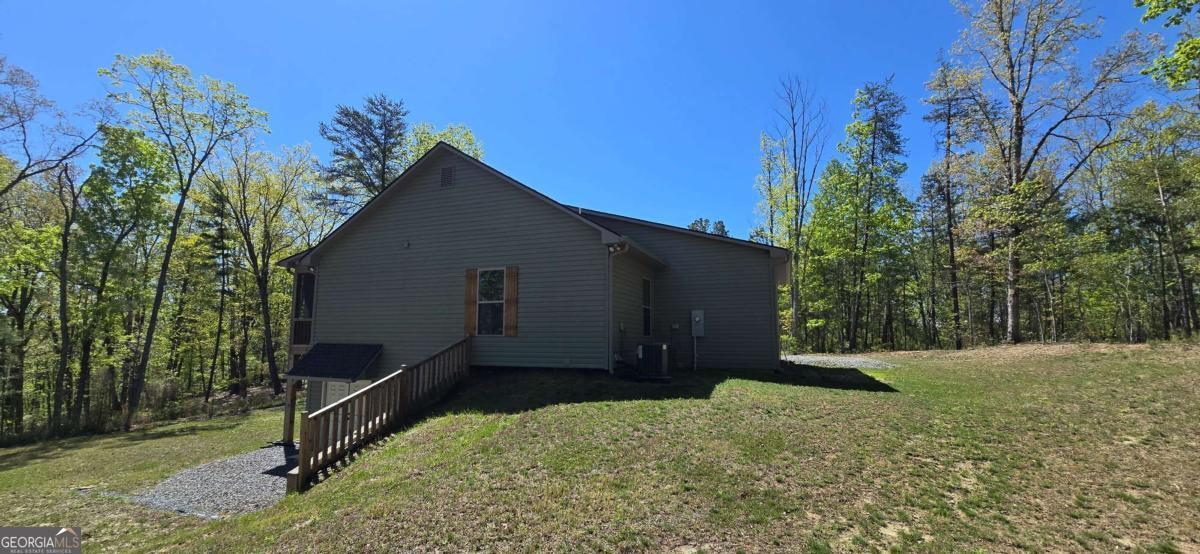 2297 Highway 136 W