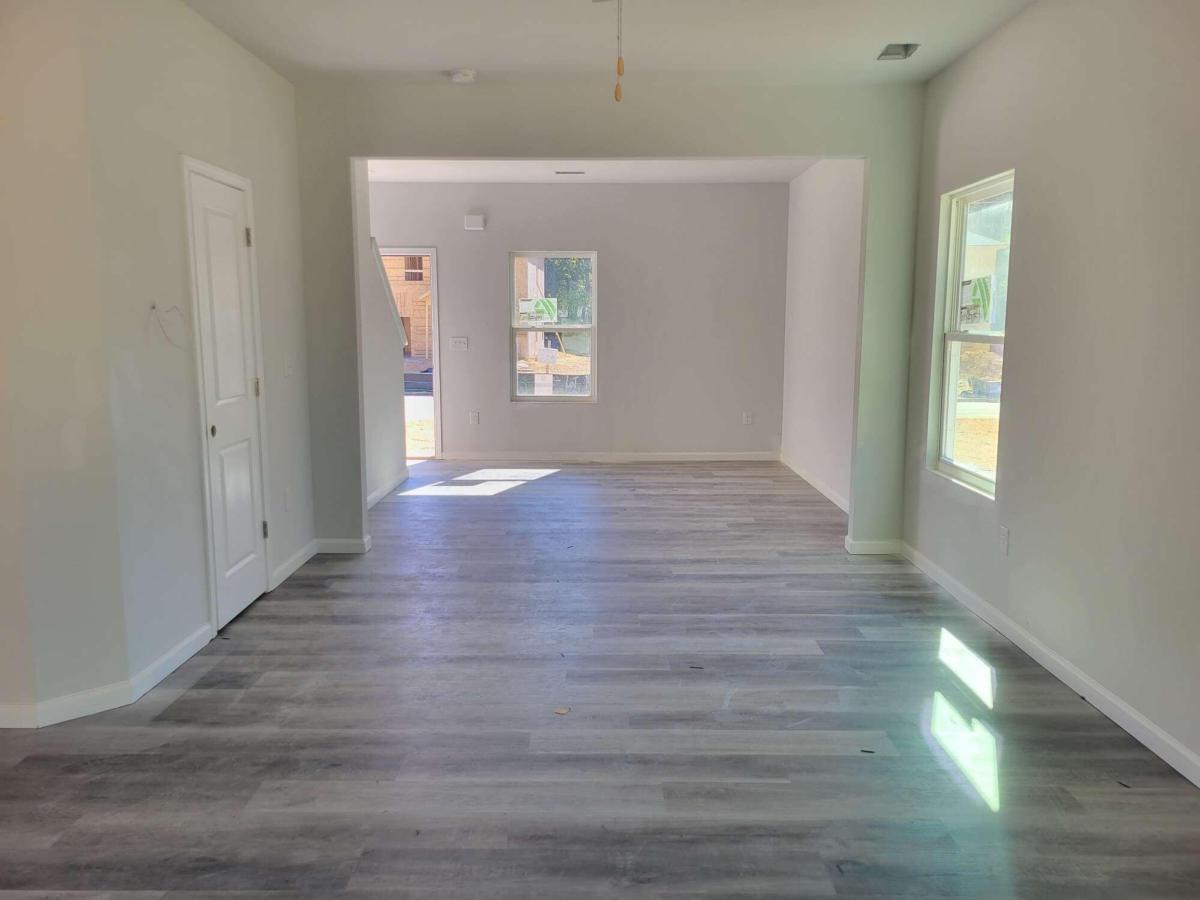 836 Courthouse Park DR 13