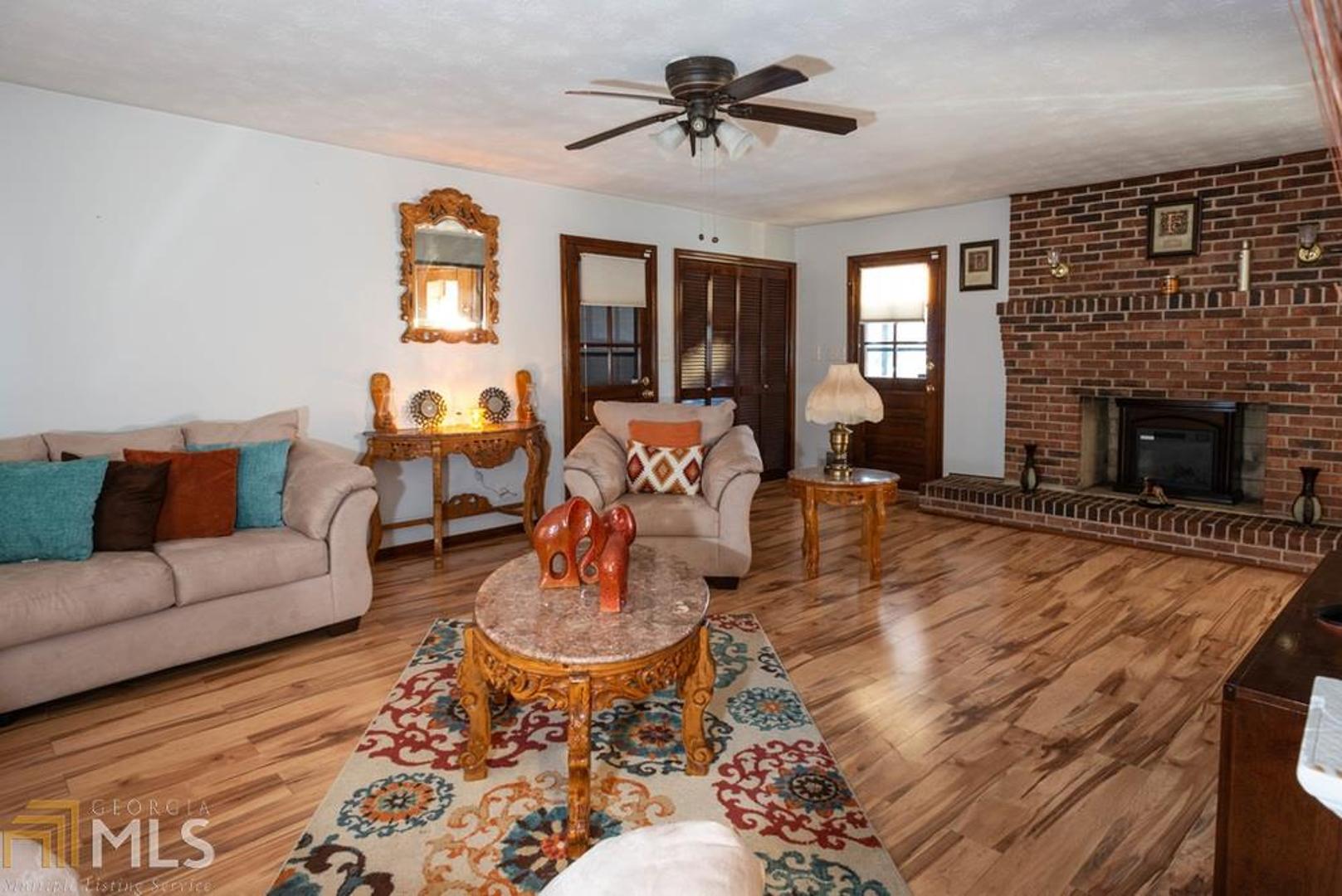 Woodcrest Estates - Residential