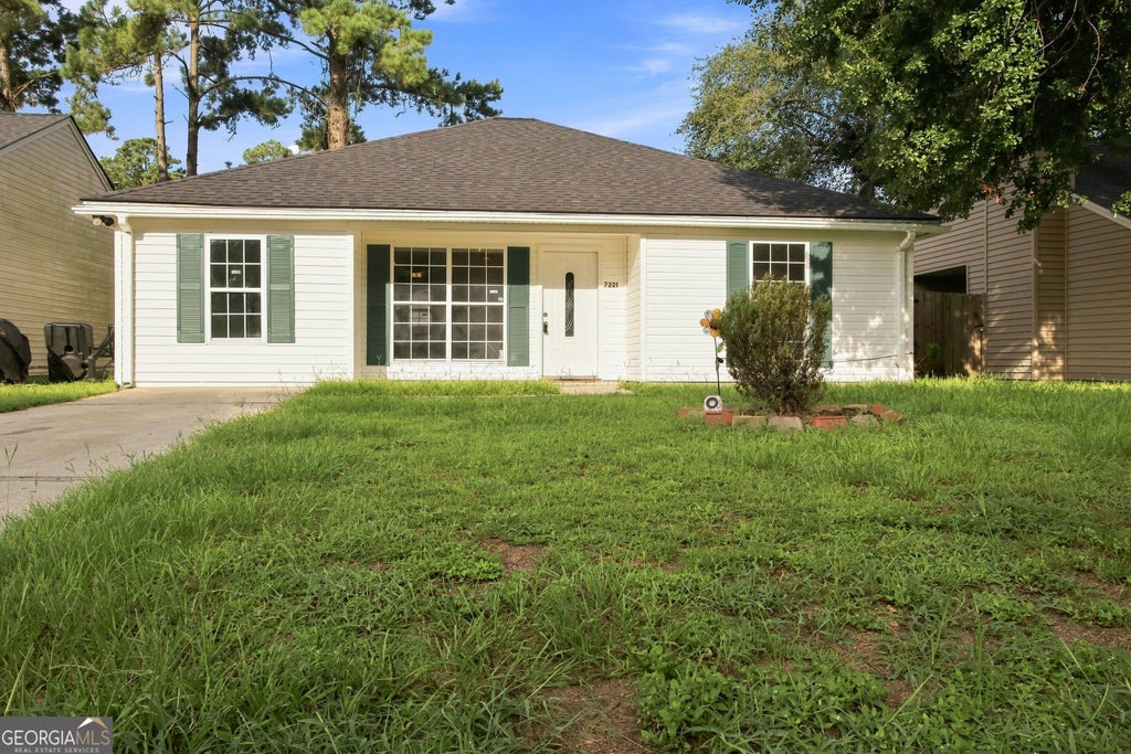 Photo of 7221 Garfield St, Savannah, GA 31406 (MLS # 10866865)
