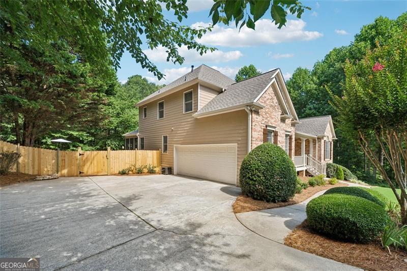202 Brooke PL