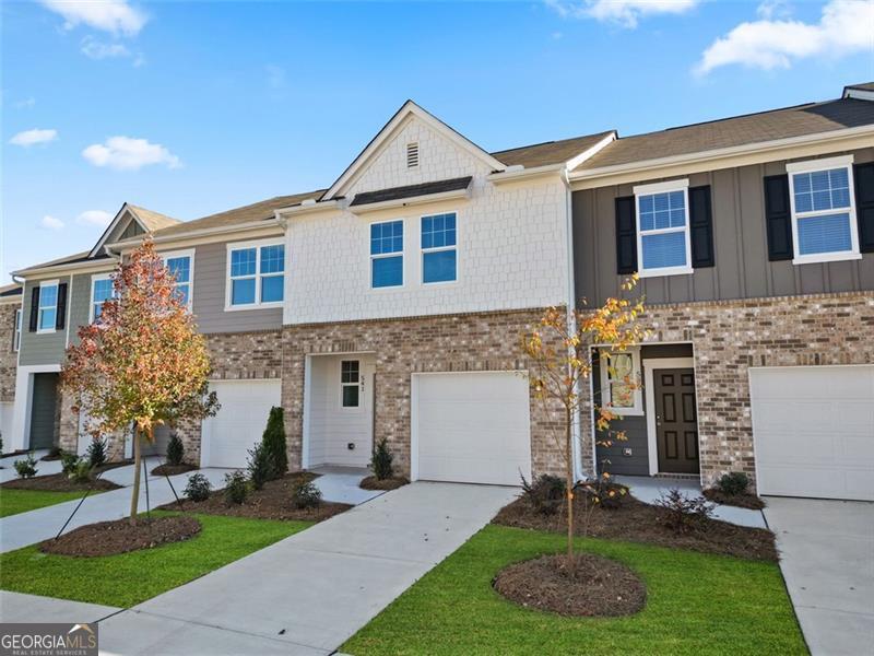 541 MAGNOLIA CIR
