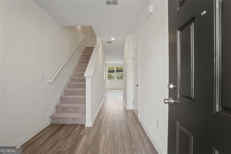 541 MAGNOLIA CIR