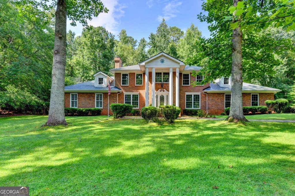 Photo of 385 Five Acre Road, Alpharetta, GA 30004 (MLS # 10800569)