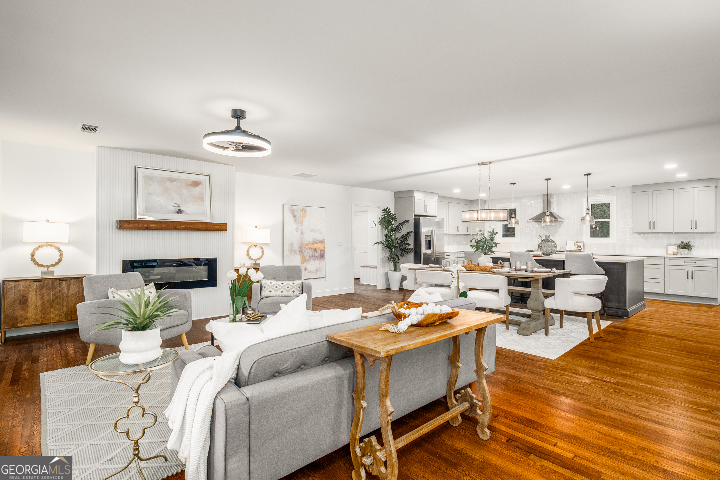 4251 Fontana CT