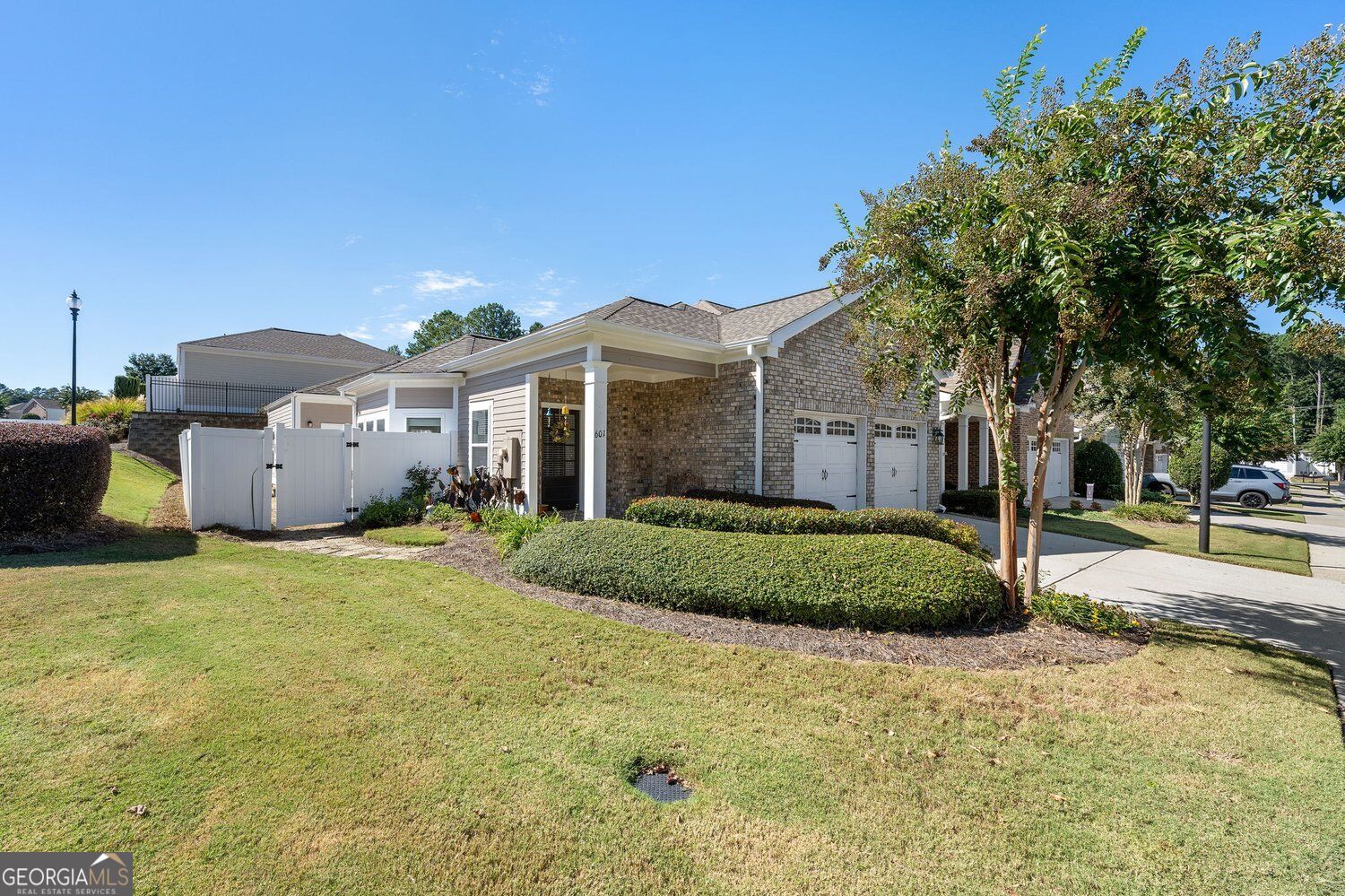 601 Abbey DR