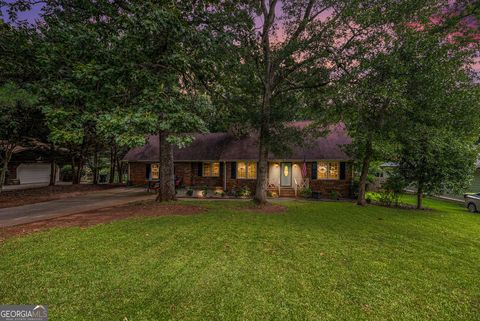 2203 Honeybee Creek DR Griffin GA 30224