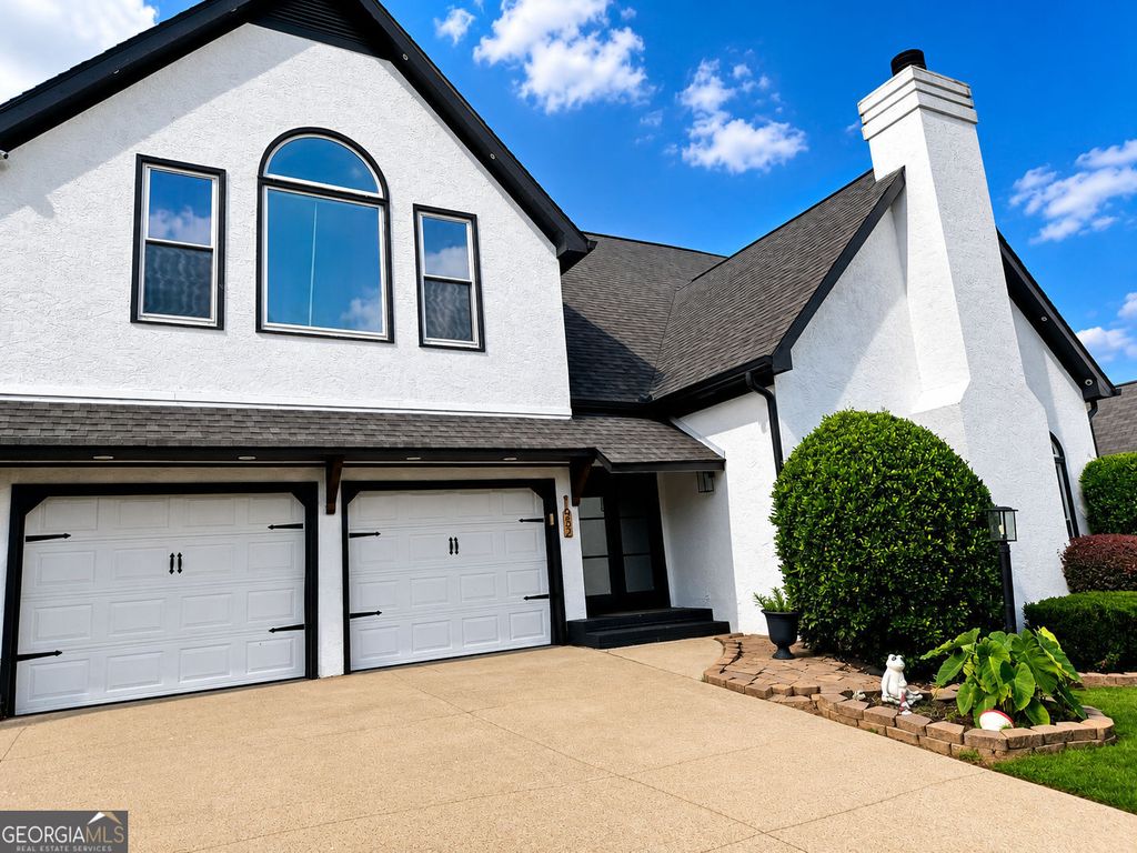 Photo of 952 Bridgegate Drive NE, Marietta, GA 30068 (MLS # 10775092)