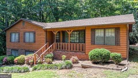 Photo of 328 Lake Forest Drive, Acworth, GA 30102 (MLS # 10779444)
