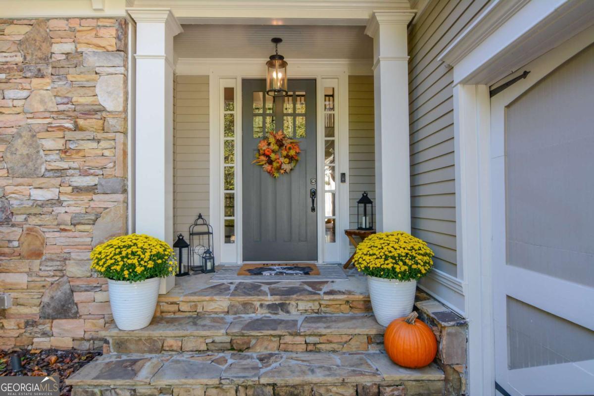 55 SCARLET OAK LN