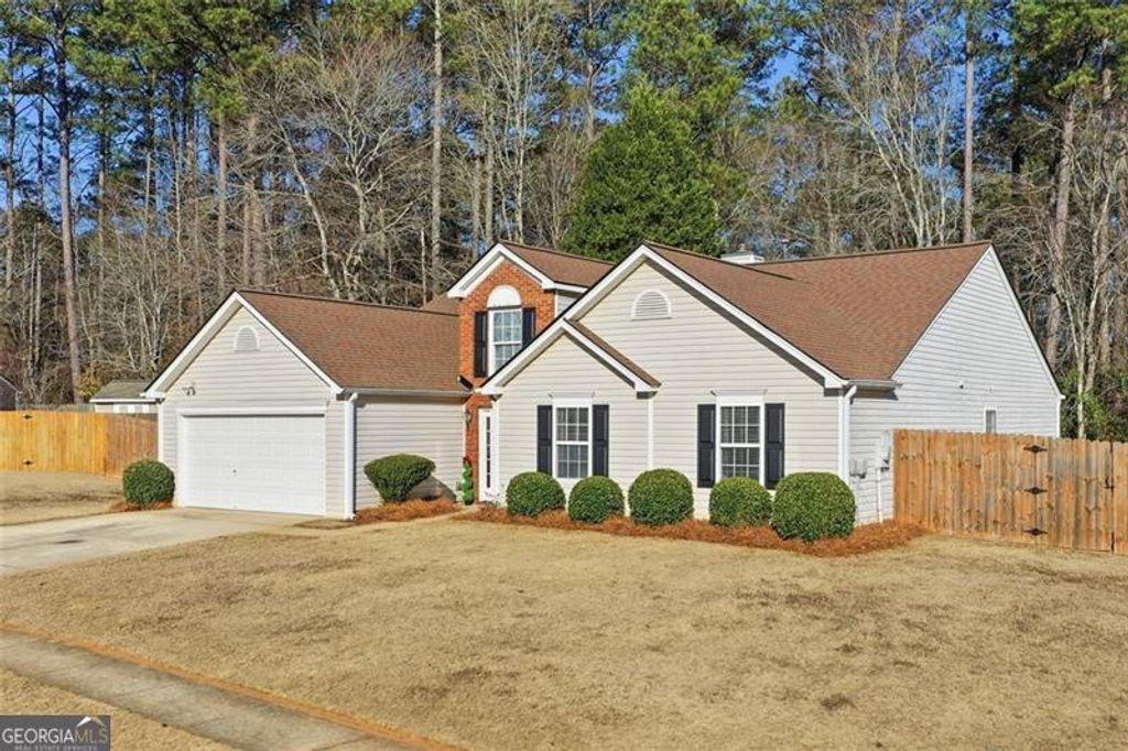 Photo of 6214 Treeridge Dr, Acworth, GA 30101 (MLS # 10657038)