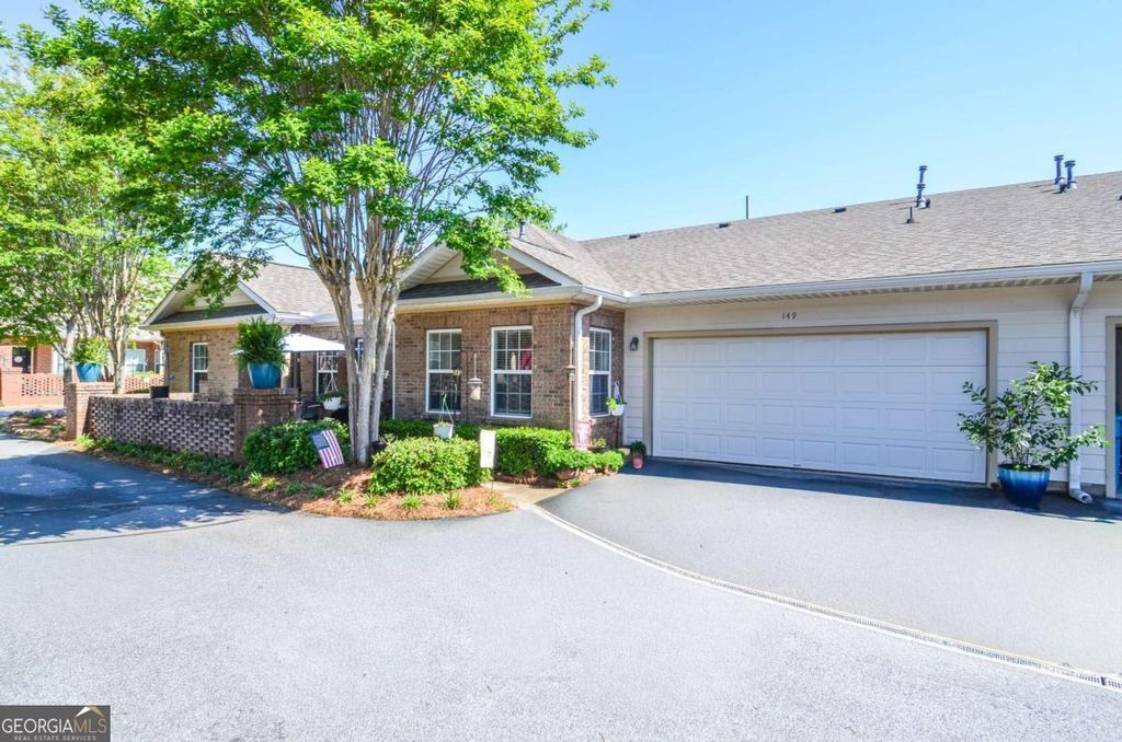 Photo of 149 Villa Park Circle, Stone Mountain, GA 30087 (MLS # 10729936)