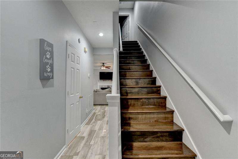 2066 PINNACLE POINTE DR