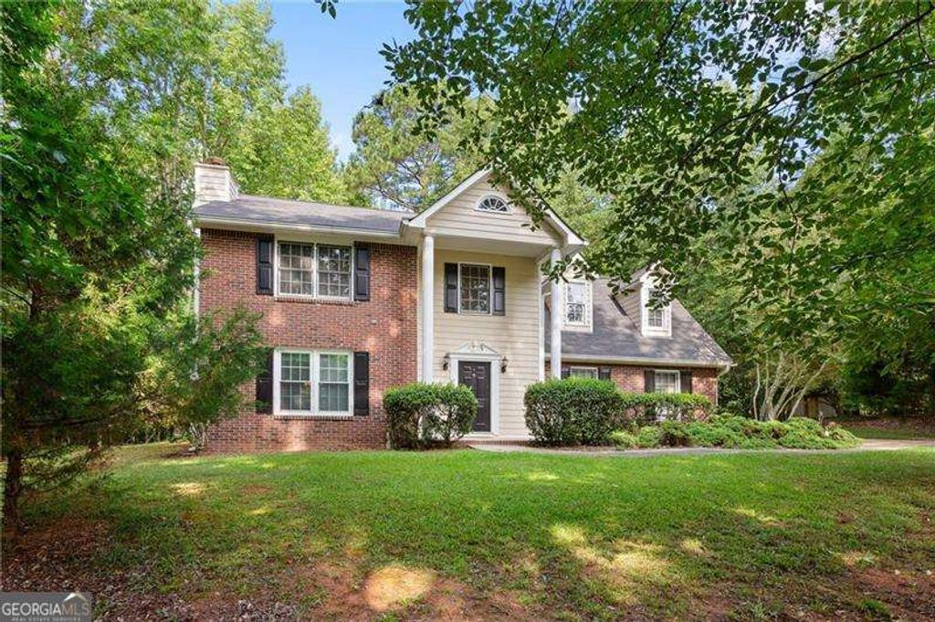Photo of 115 Granby Lane, Fayetteville, GA 30215 (MLS # 10664240)