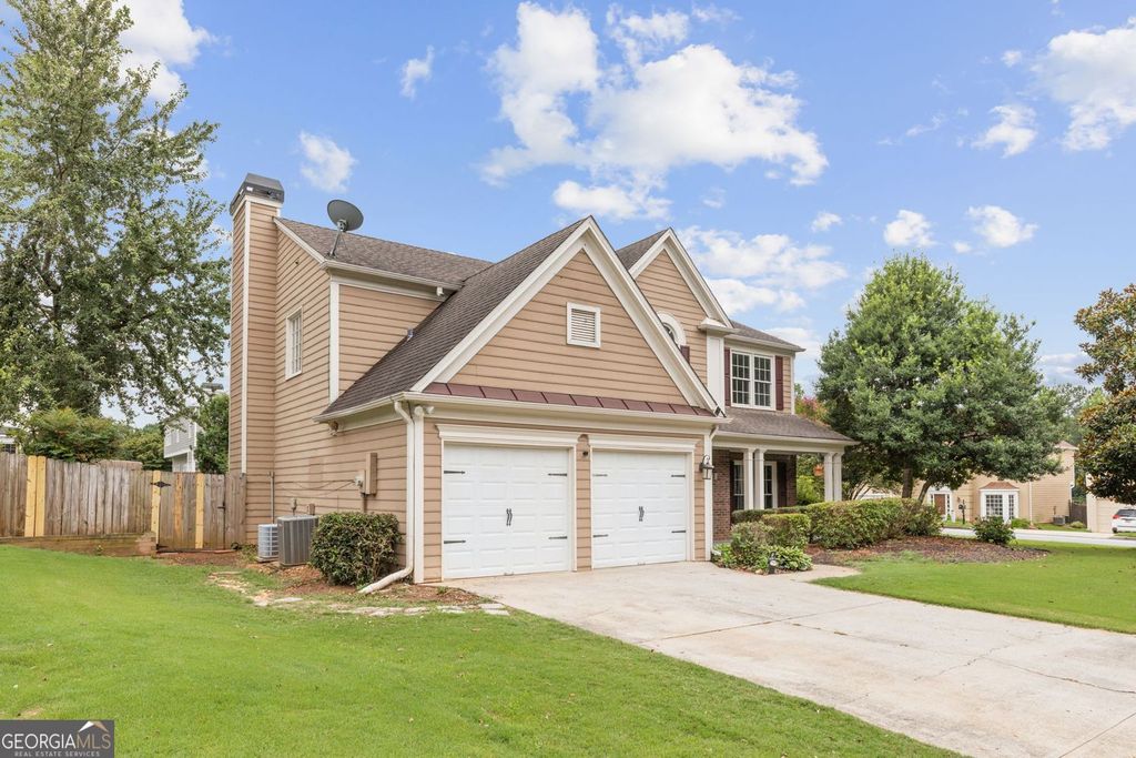 Photo of 2398 Lake Villas Court, Duluth, GA 30097 (MLS # 10807374)