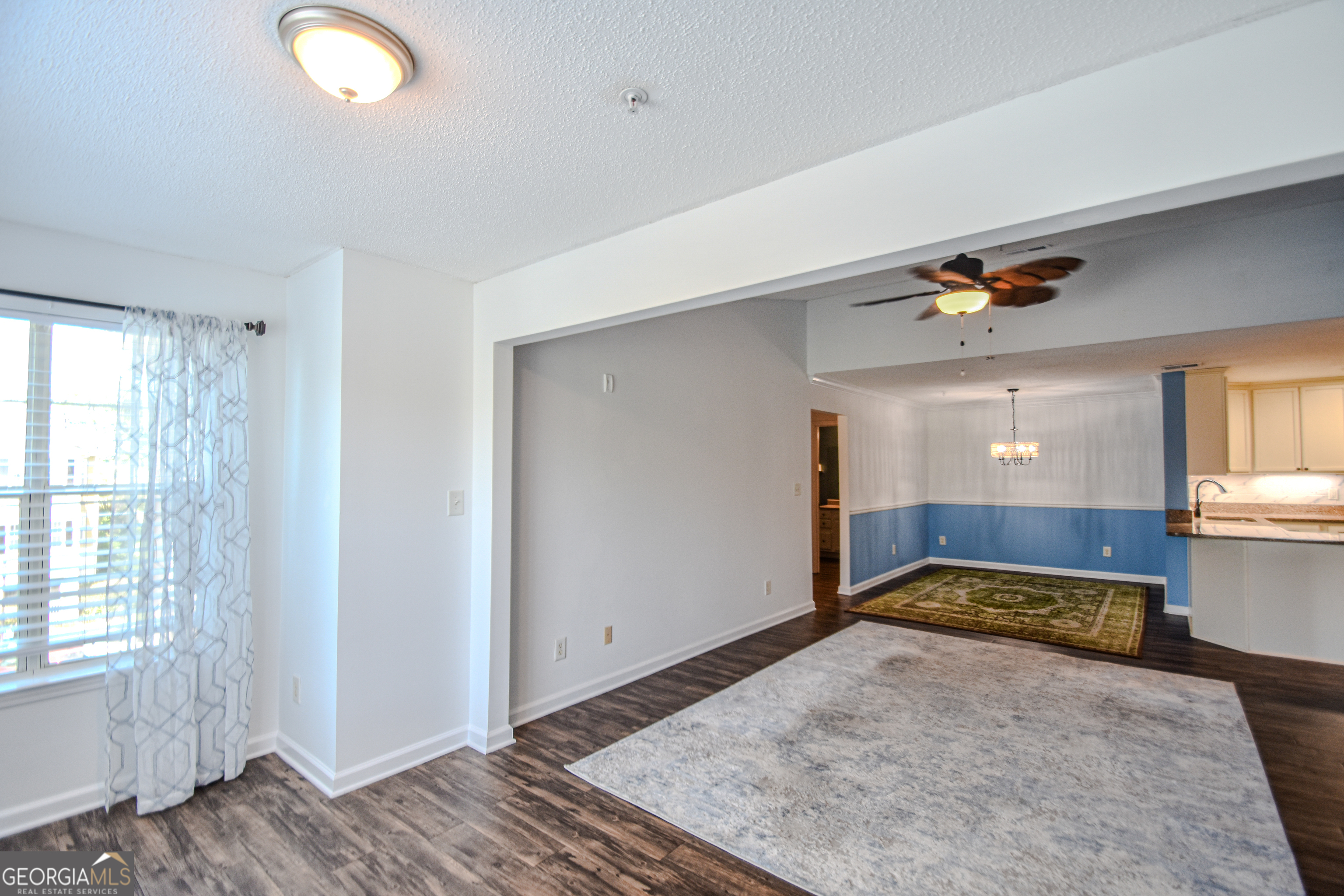 5301 Walden Park DR 5301