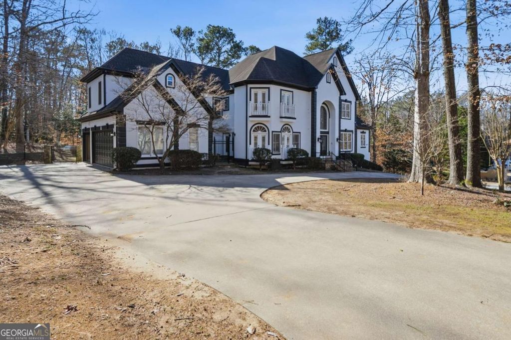 Photo of 4670 Hamden Forest Drive SW, Atlanta, GA 30331 (MLS # 10692715)