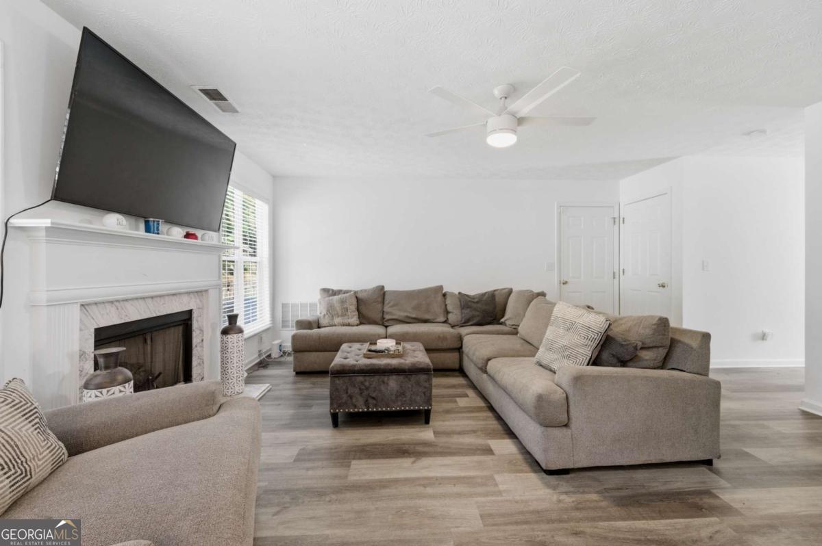 2800 General Lee WAY
