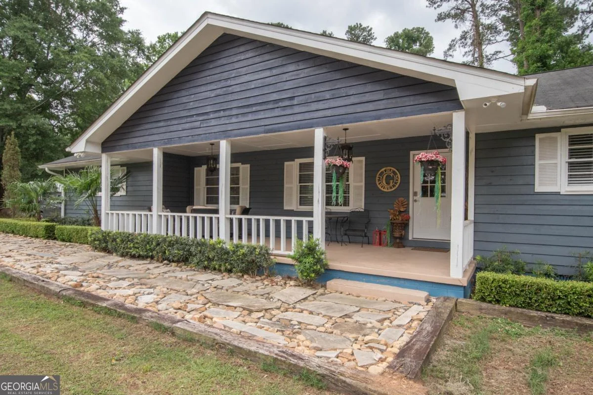 555 White Road