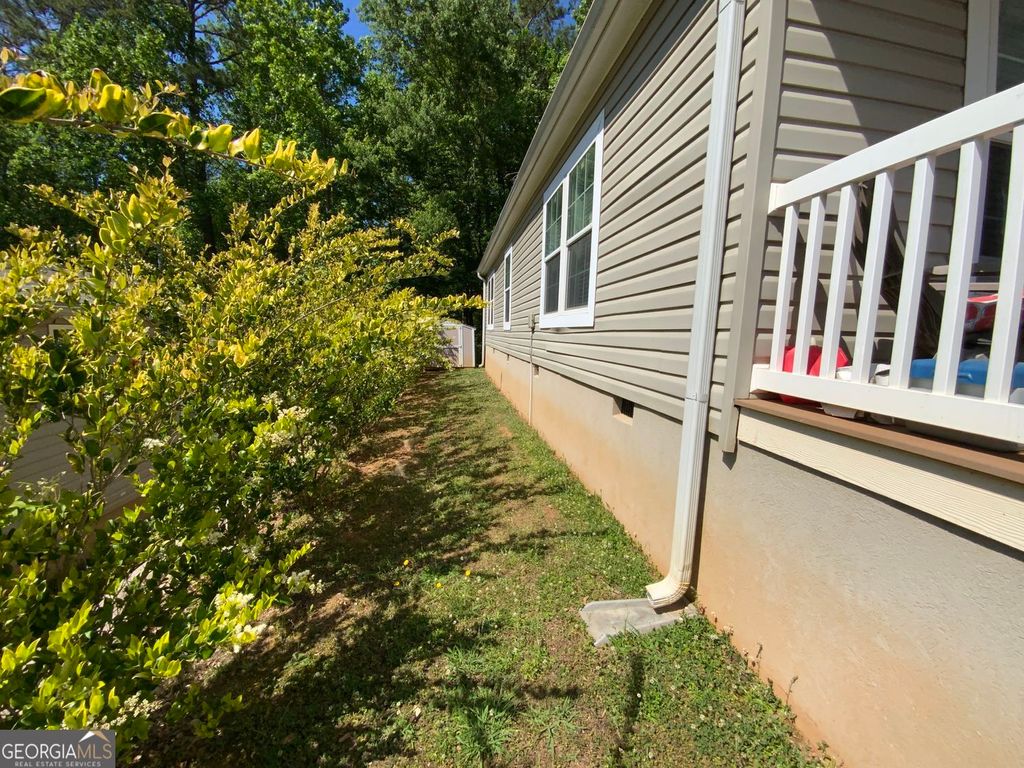 Photo of 21 Hillandale Street, Newnan, GA 30263 (MLS # 10742032)