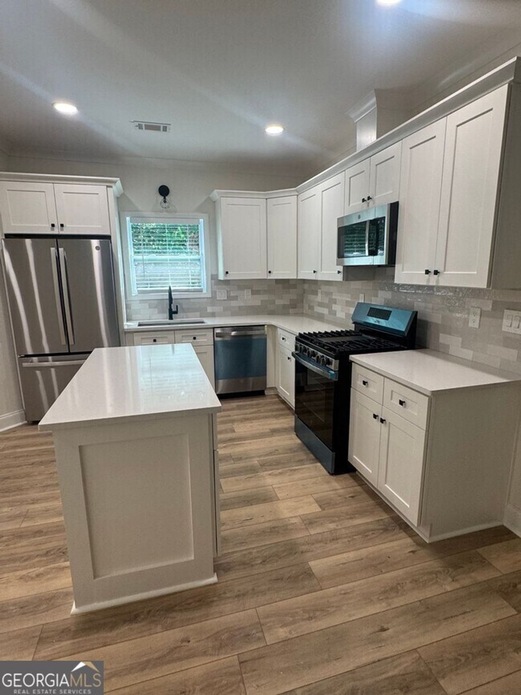 Photo of 672 Cassanova St., SE ST #B, atlanta, GA 30315 (MLS # 10785622)
